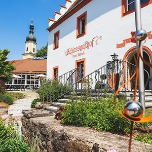 Hotel Schlossgasthof Roesch, Blaibach